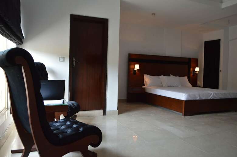 Posada Intellectual Inn - Bahria Town