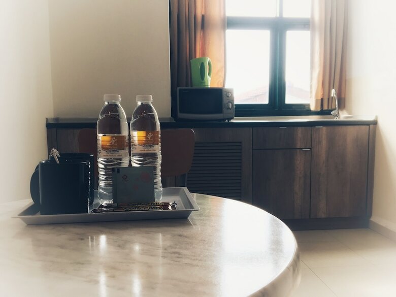 Hotel Golden View Serviced Apartment