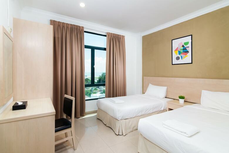 Hotel Golden View Serviced Apartment