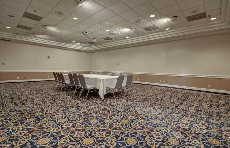 Carousel Resort Hotel & Condominiums