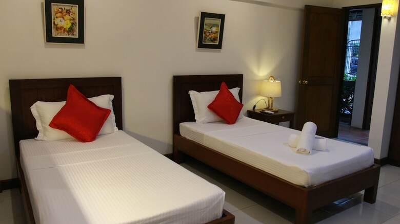 Bed & Breakfast Ronamar Apartelle