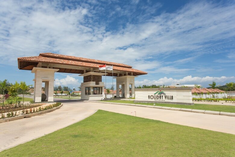 Hotel Holiday Villa Pantai Indah