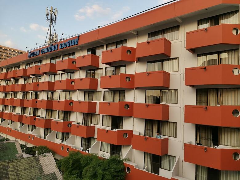 Jomtien Longstay Hotel