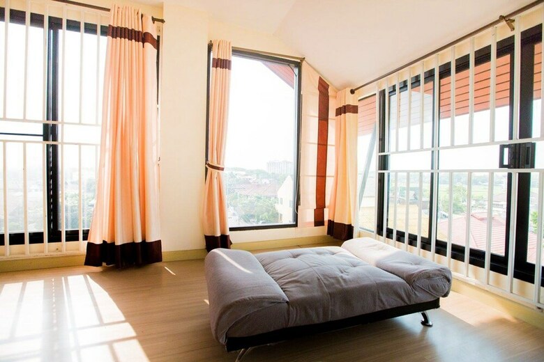 Hotel Lk House
