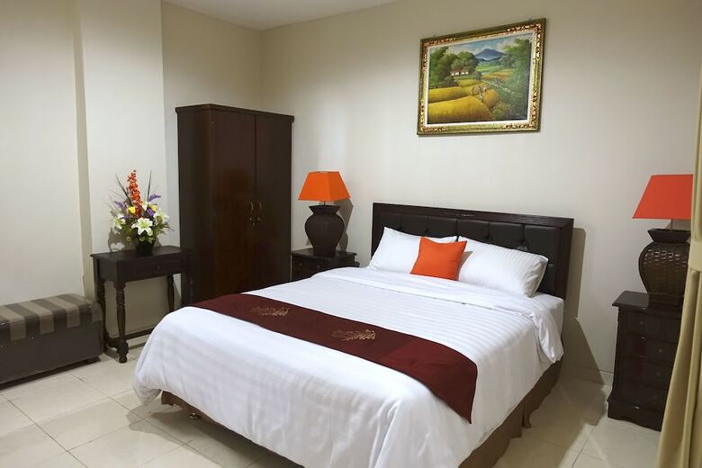 Hotel Tuban Torres Accommodation