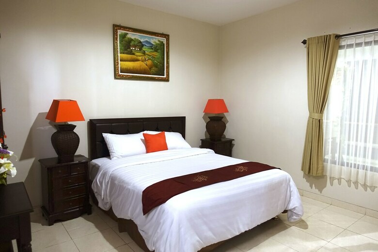 Hotel Tuban Torres Accommodation