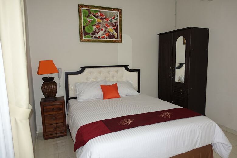 Hotel Tuban Torres Accommodation