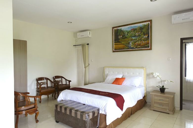 Hotel Tuban Torres Accommodation