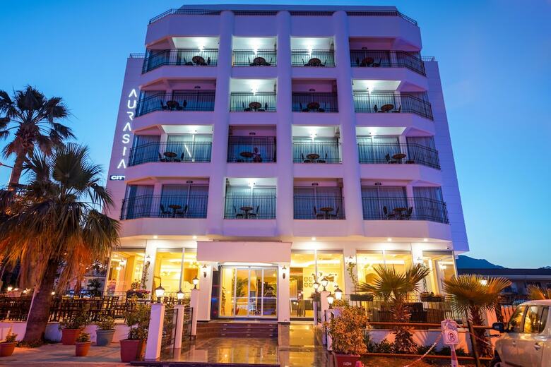Aurasia City Hotel