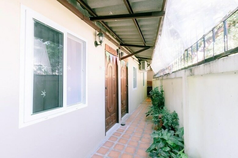Hotel At Phra Sing