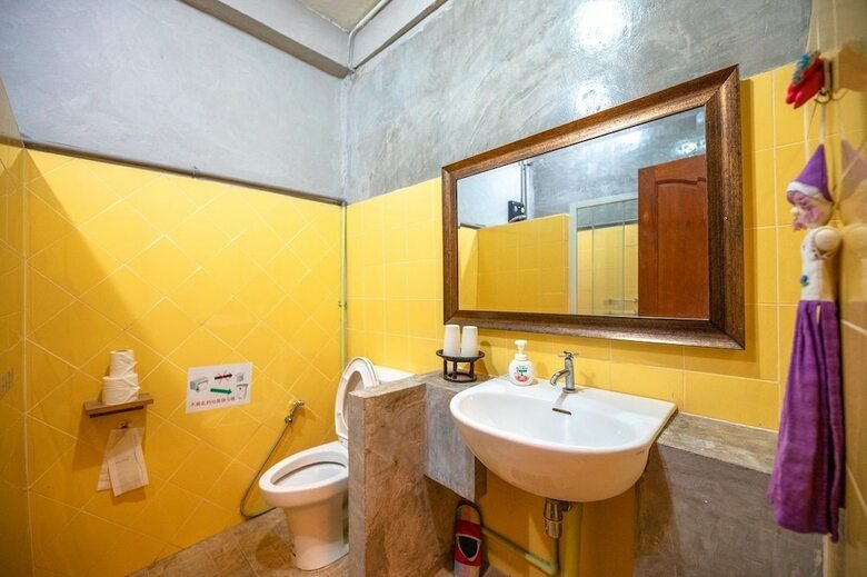 Hotel At Phra Sing