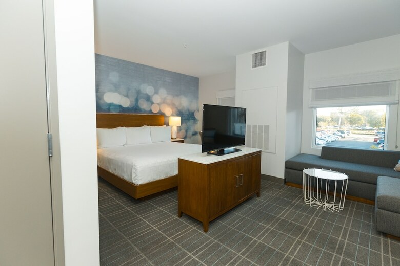 Cambria Hotel Lax