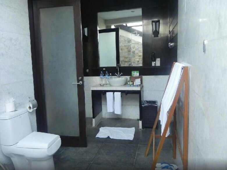 Hotel Bay Of Bengal Resort