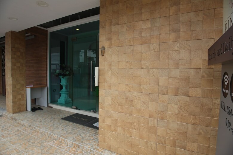 Pintree Service Apartment Pattaya
