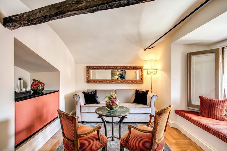 Hotel Eitch Borromini Palazzo Pamphilj