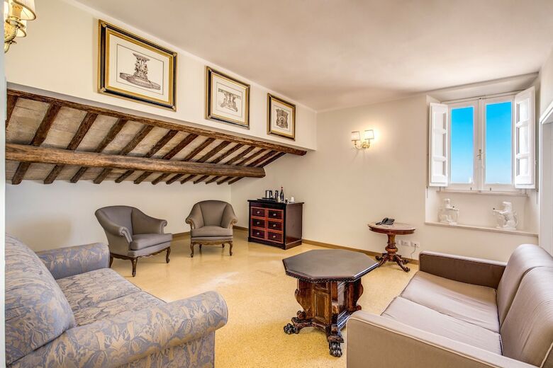 Hotel Eitch Borromini Palazzo Pamphilj