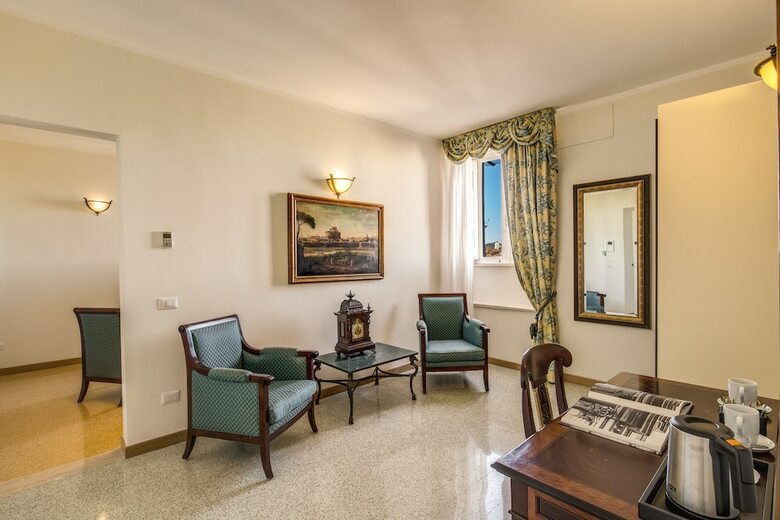 Hotel Eitch Borromini Palazzo Pamphilj