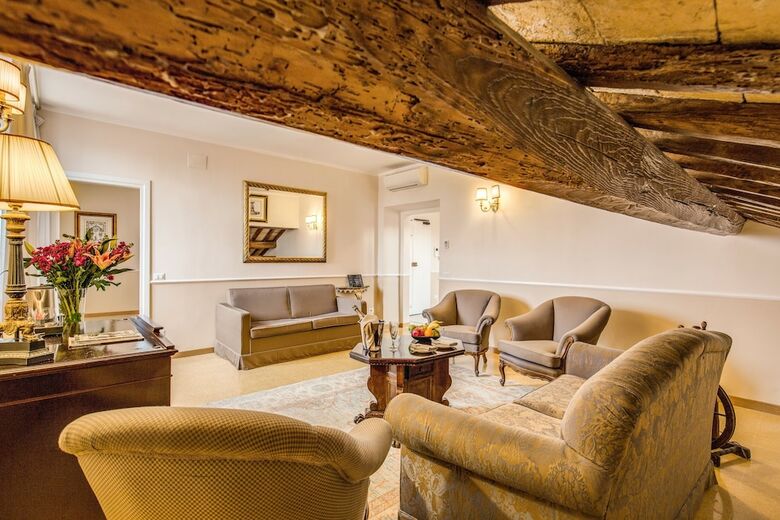 Hotel Eitch Borromini Palazzo Pamphilj