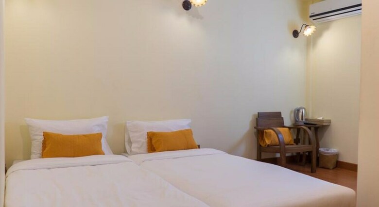 Hotel Manon Sleep Eat Drink