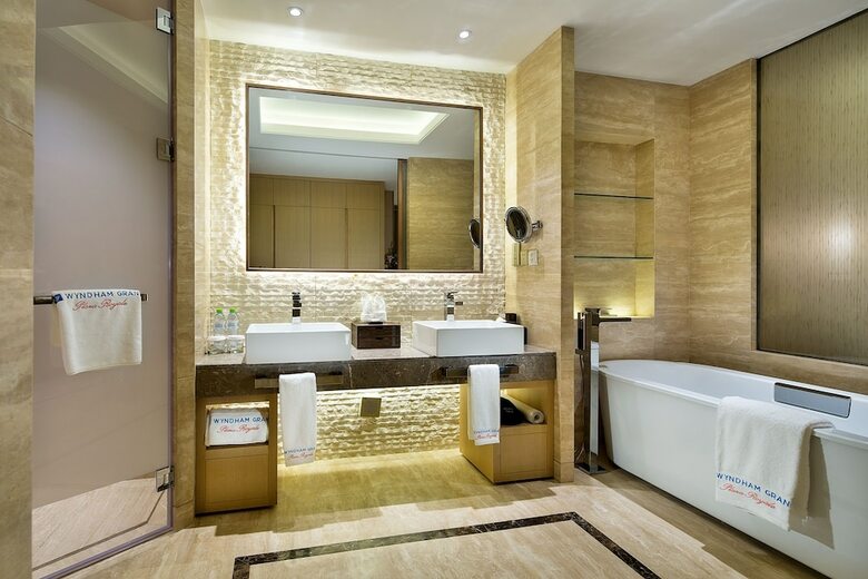 Hotel Wyndham Grand Plaza Royale Wenchang
