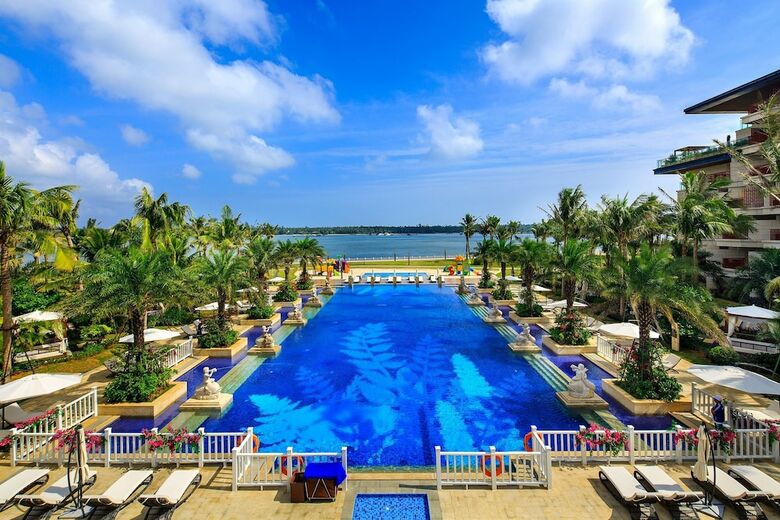 Hotel Wyndham Grand Plaza Royale Wenchang