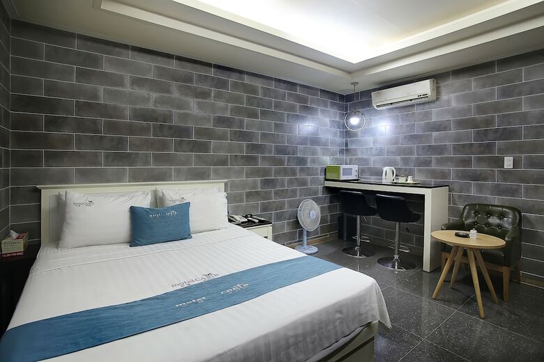 Hotel Carib Motel