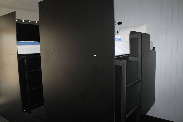 Hostal Bunk Backpackers Surfers Paradise - Hostel