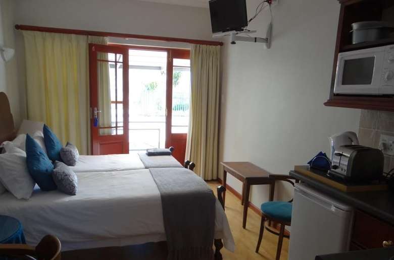 Hotel La Paix Guest House