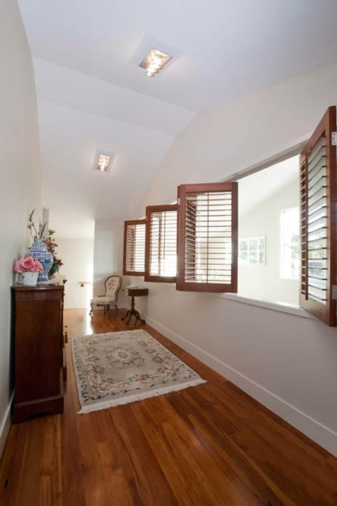 Bed & Breakfast Blackwood House