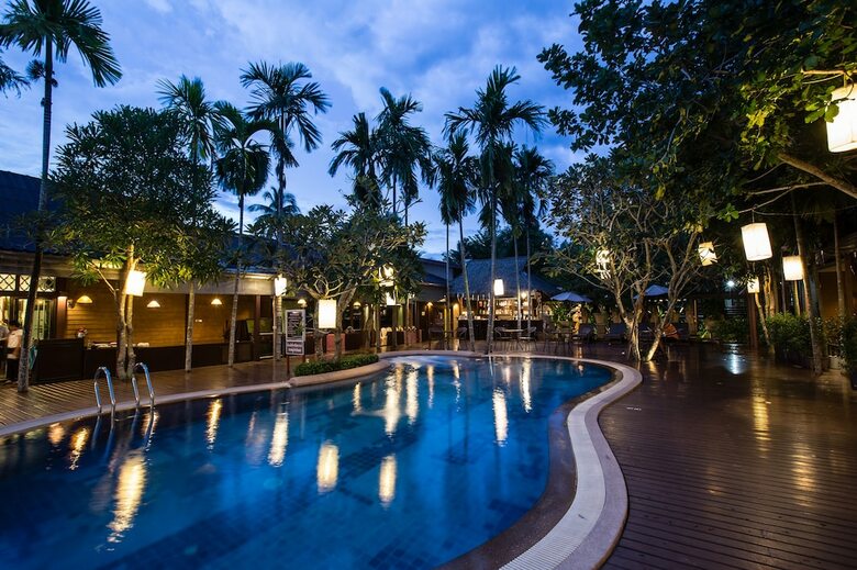 Hotel Baan Amphawa Resort & Spa