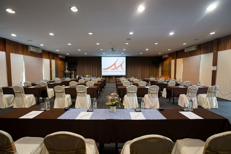 Hotel Baan Amphawa Resort & Spa