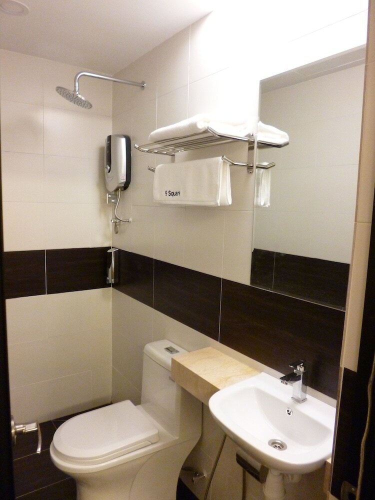 9 Square Hotel - Bangi