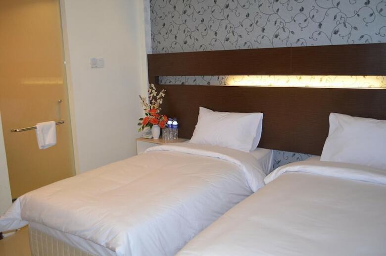 Hotel Atria Inn