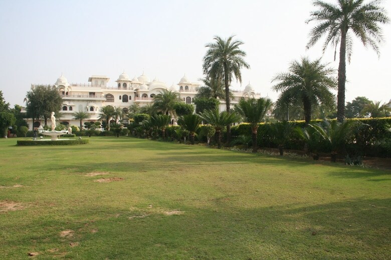 Hotel Shiv Vilas Resorts
