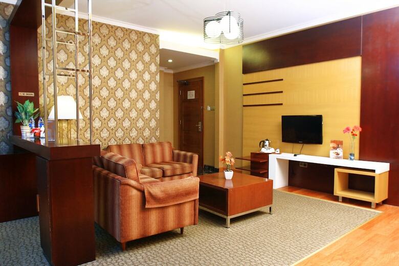 Sahati Hotel
