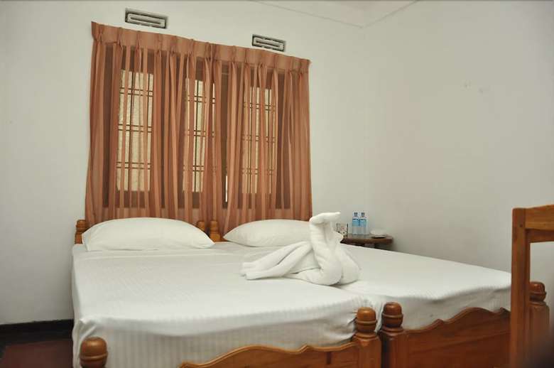 Hotel Sujatha Tourist Rest