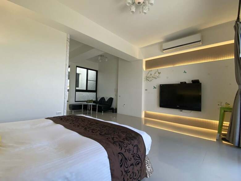 Hotel Riverside Guesthouse