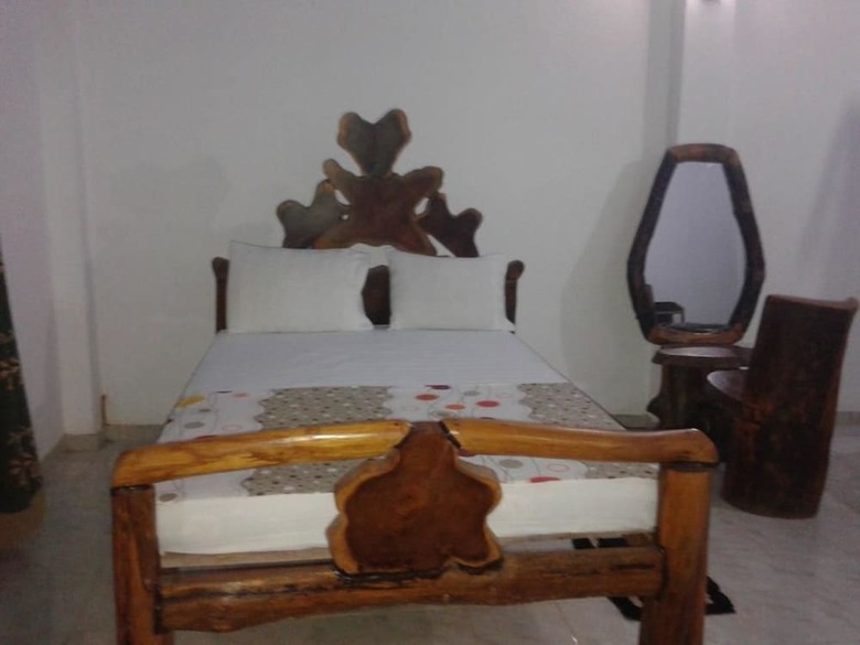Hotel Suwanila Rest