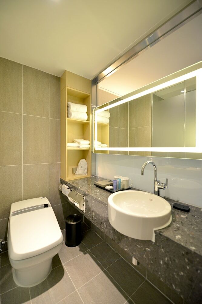 Afirst Hotel Myeongdong