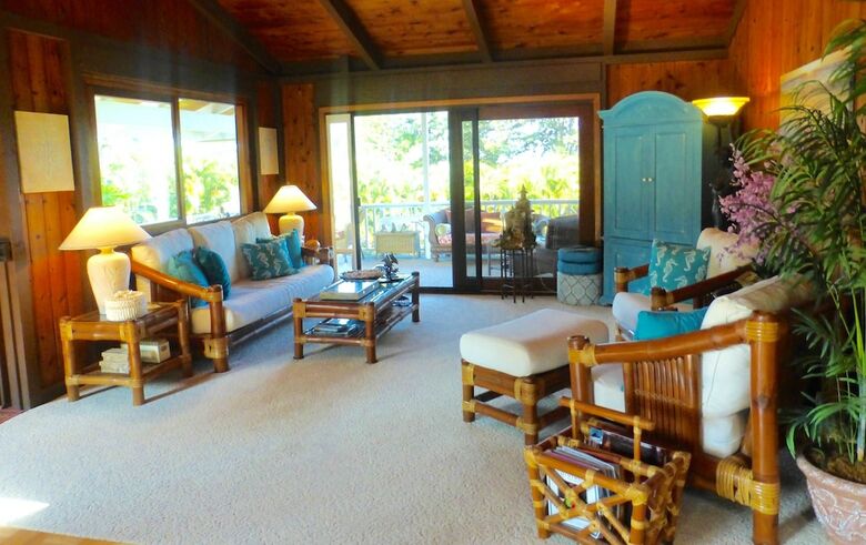 Bed & Breakfast Mermaid Dreams