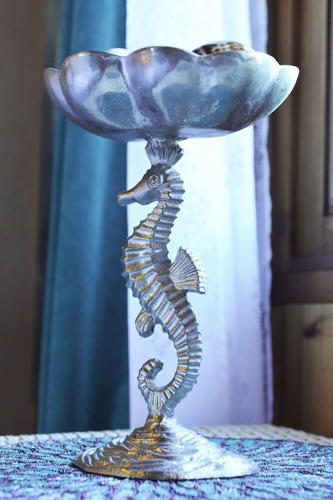 Bed & Breakfast Mermaid Dreams