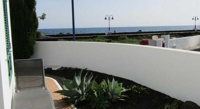 Lanzarote 102515 2 Bedroom Apartment By Mo Rentals
