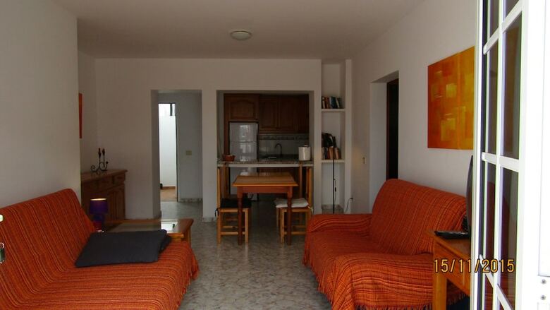 Lanzarote 102515 2 Bedroom Apartment By Mo Rentals