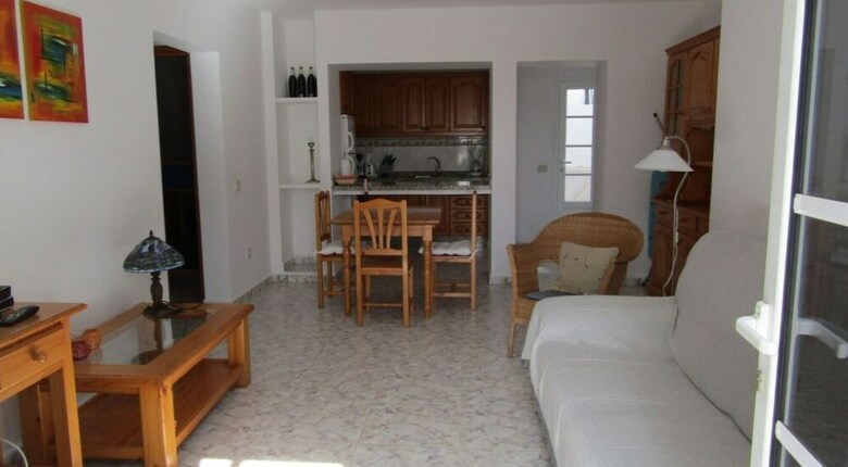 Lanzarote 102515 2 Bedroom Apartment By Mo Rentals