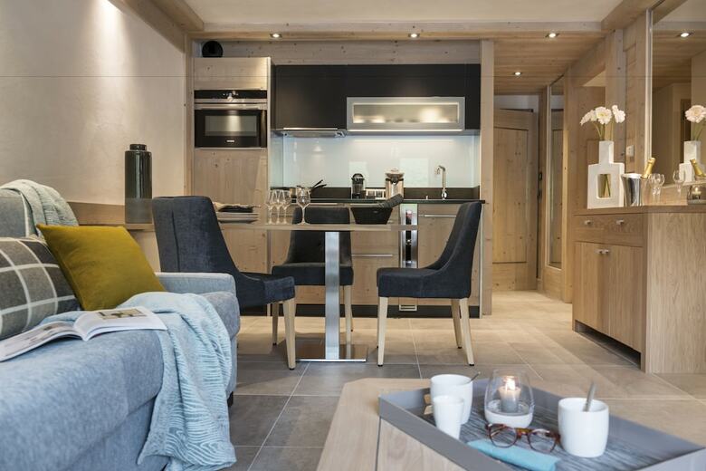 Hotel Le Roc Des Tours