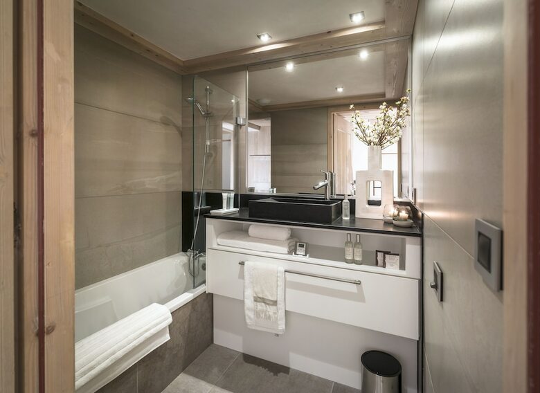 Hotel Le Roc Des Tours
