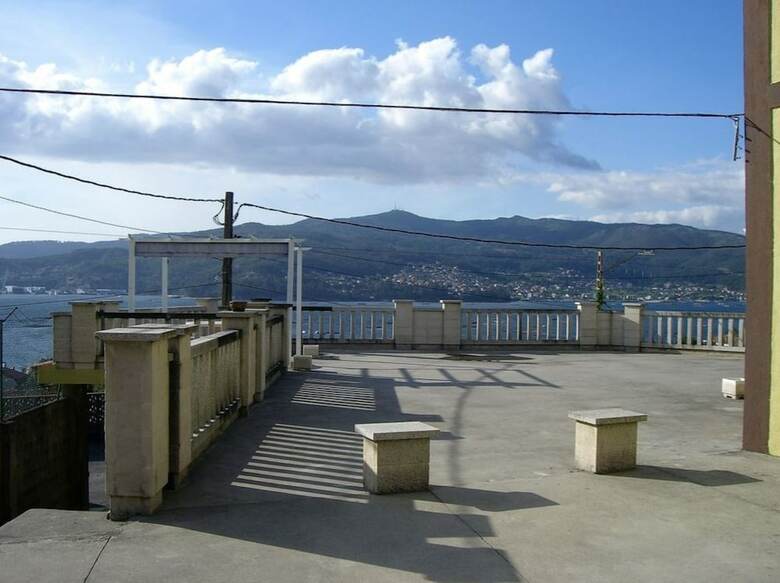 Pontevedra 100119 2 Bedroom Apartment By Mo Rentals