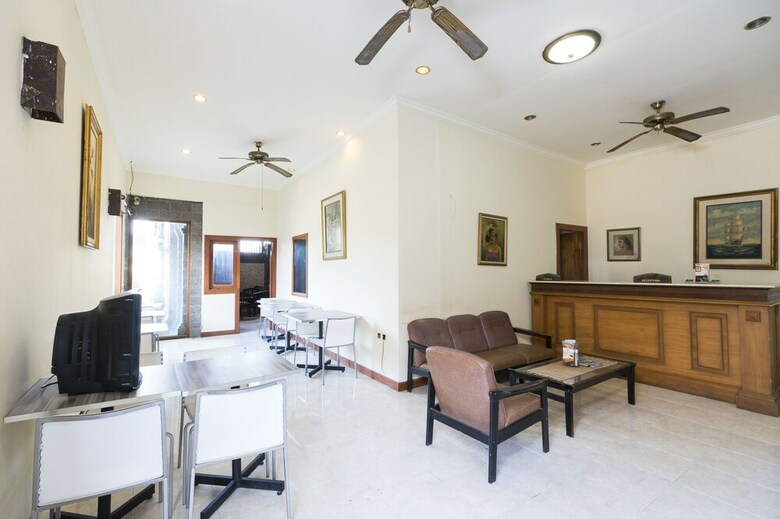 Hotel Reddoorz @ Denpasar Sanur