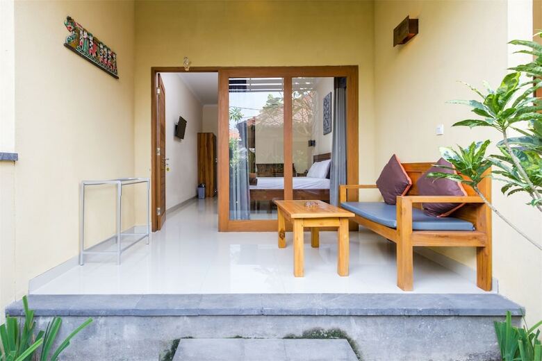 Hotel Reddoorz @ Danau Tamblingan Sanur
