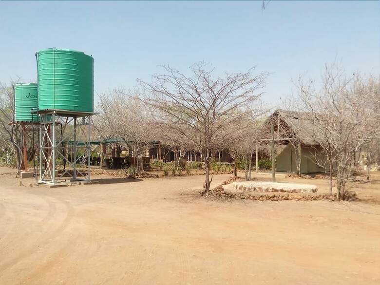 Liya Lodge And Campsite